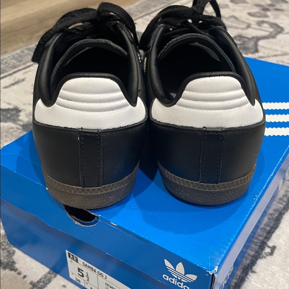 Adidas Samba Sneakers - Picture 3 of 8